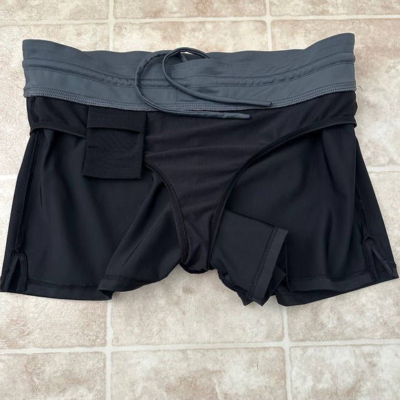 Title Nine Swim Shorts Lined Black Gray Drawstring Size Large - Picture 8 of 10